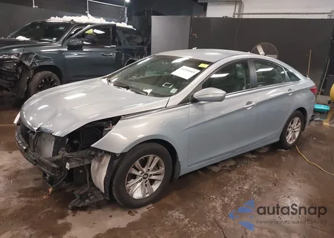 2013 Hyundai Sonata Gls z USA, uszkodzony, nr VIN 5NPEB4AC1DH682783